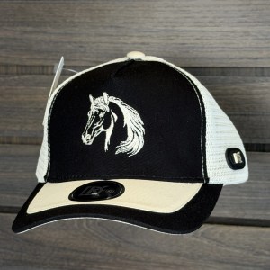 Gorra Equina bordada Ref. 033 — Carol Barrera Tienda Equina